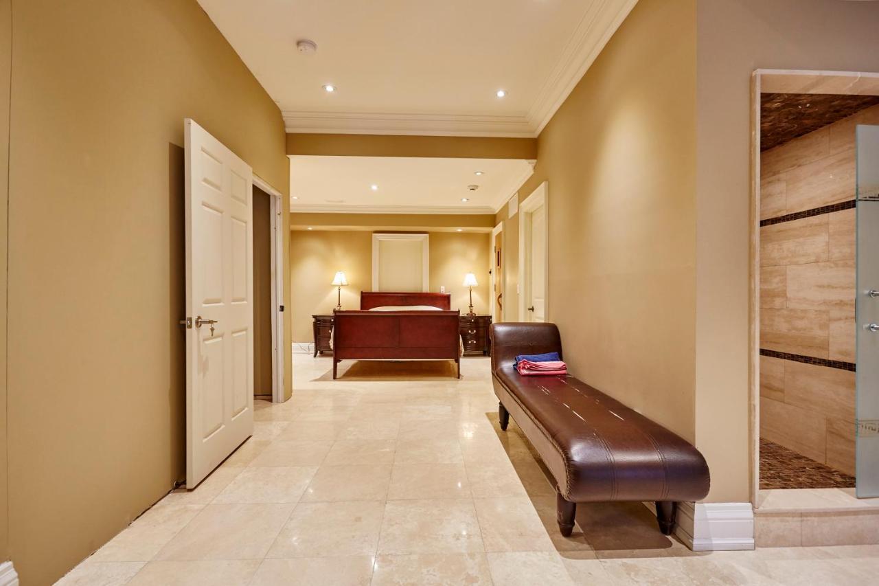 Elegant Apartment With Sauna Τορόντο Εξωτερικό φωτογραφία